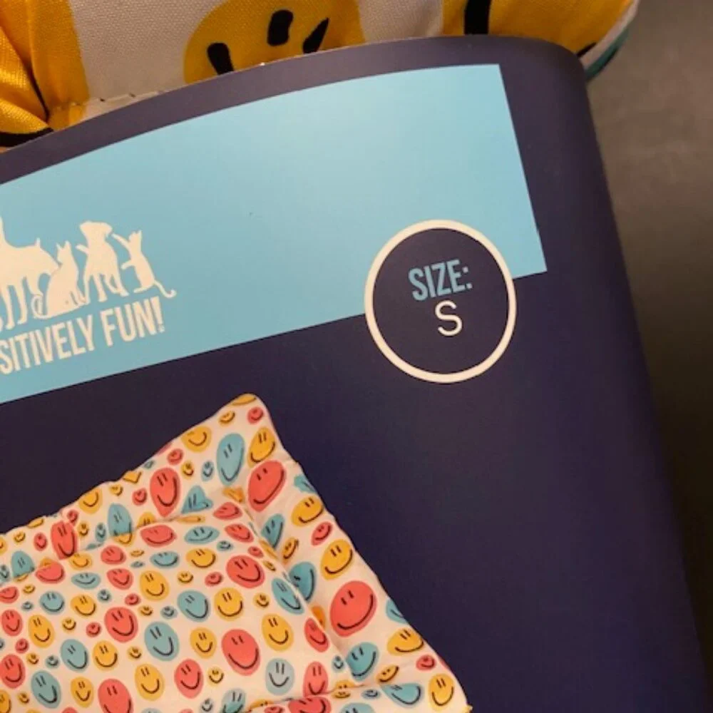 2 PAWSITIVELY FUN! PET CRATE MAT